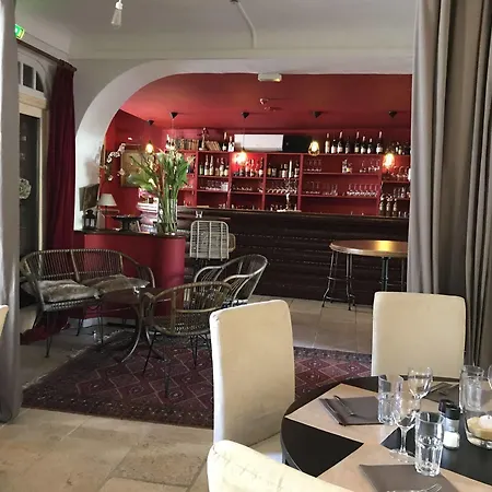 La Margelle 3* Pernes-les-Fontaines