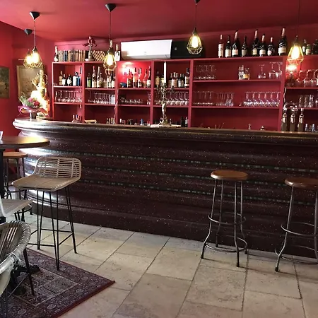 La Margelle Pernes-les-Fontaines